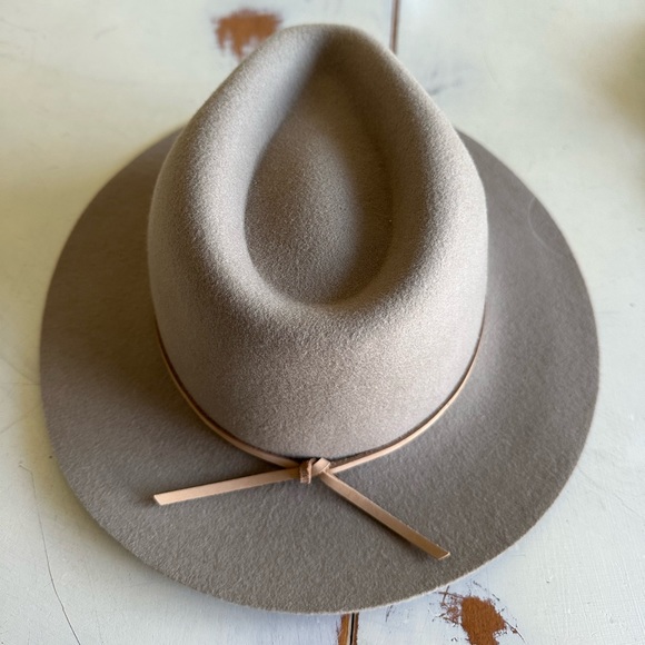 Brixton Wesley Wool Fedora in Light Tan size M - Picture 2 of 5